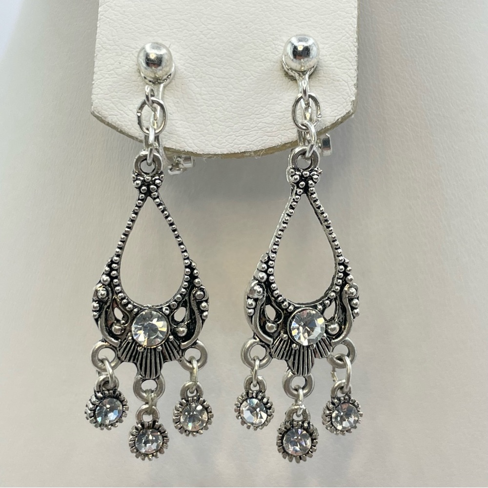 Vintage Avon Silver Diamond White Crystal Dangle Clip On Earrings Chandelier